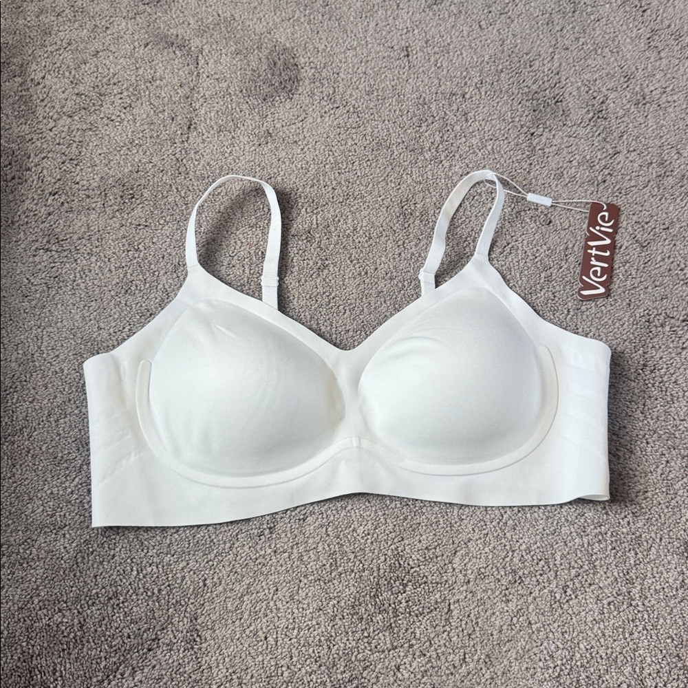 NWT VertVie Wireless Seamless White Comfort Bra Full Coverage SIZE 3XL